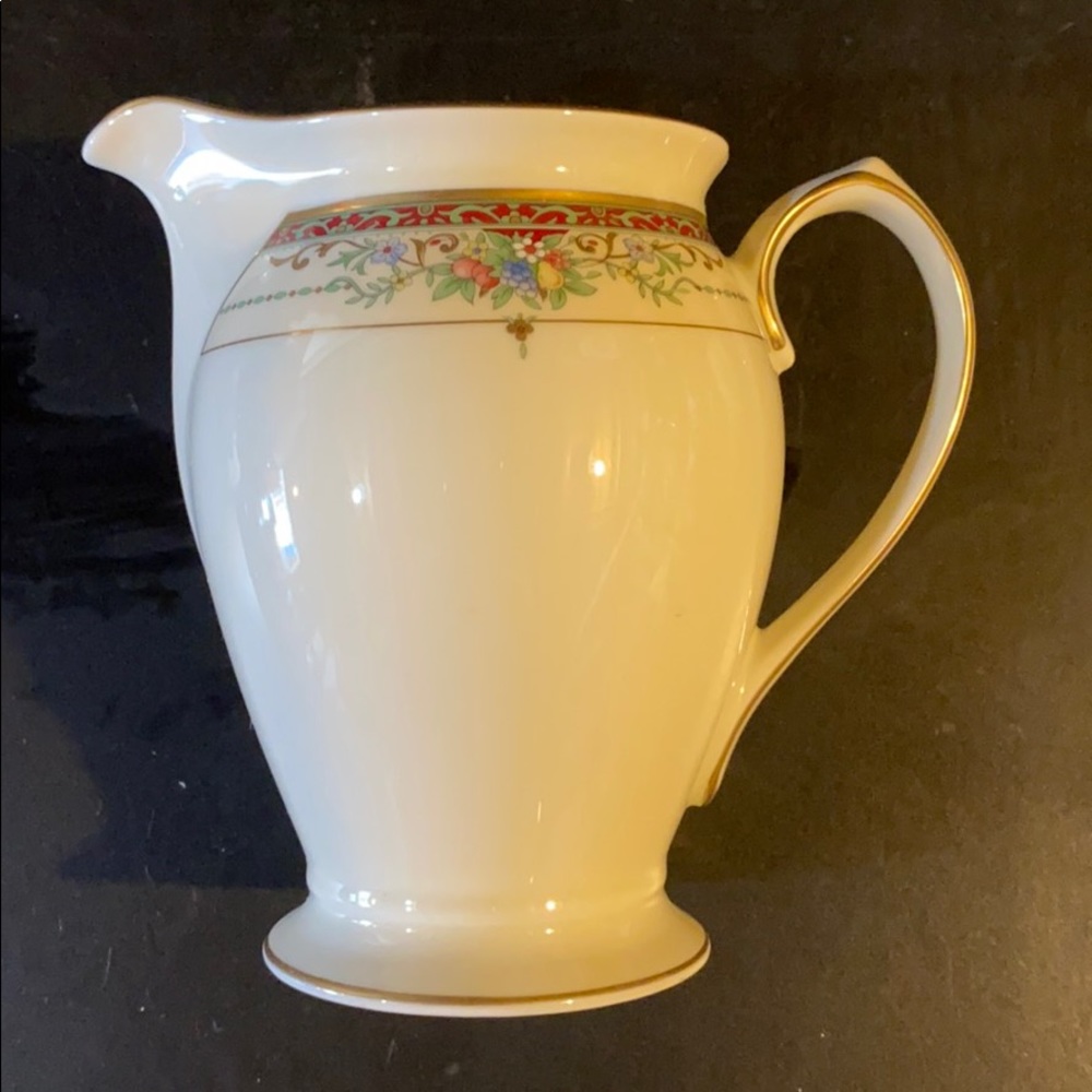 Mikasa Parisian Grove 4-3/8” Gold Rimmed Creamer‎